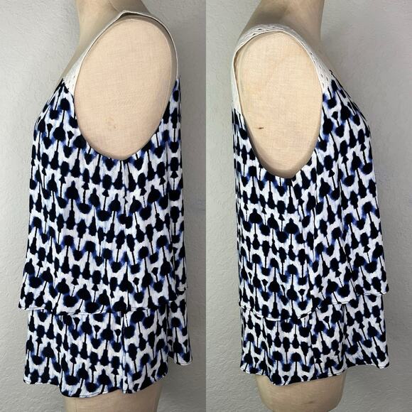 Reitmans Basic Blouse Size M double layer, White and blue, cotton straps, casual - Picture 3 of 7
